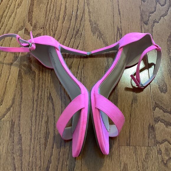 Dream Pairs size 11 neon pink heels New in box - Picture 4 of 10